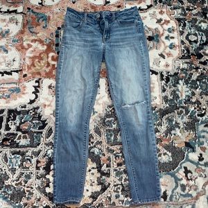 American Eagle Faded Stretchy Jeans